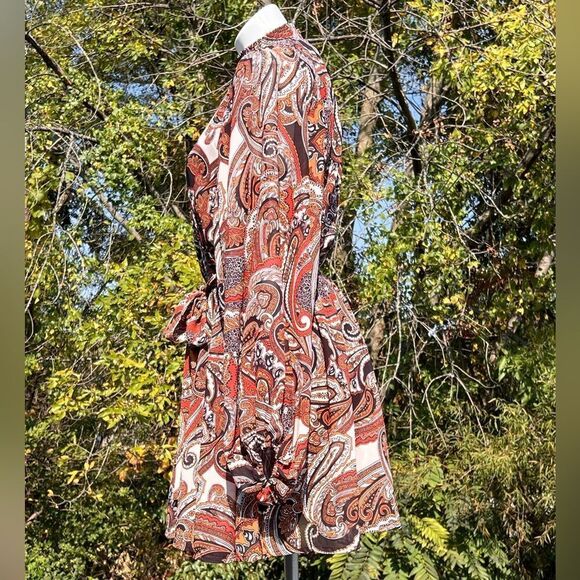 Flying Tomato Paisley Belted Long Sleeve Keyhole Mini Dress Size Medium New - Picture 3 of 12
